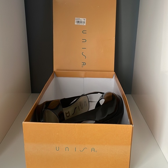 4” Black Unisa High Heels - Picture 8 of 8